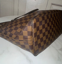 Load image into Gallery viewer, PRELOVED Louis Vuitton Damier Ebene Neverfull MM
