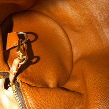 Load image into Gallery viewer, Louis Vuitton Monogram Papillon 30 with Companion Pouch
