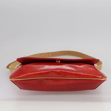 Load image into Gallery viewer, Louis Vuitton Vernis Thompson Street Red
