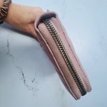Load image into Gallery viewer, Gucci Calfskin Matelasse GG Marmont Zip Wallet
