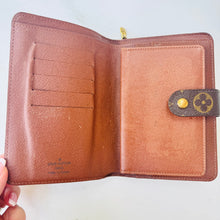 Load image into Gallery viewer, Louis Vuitton Monogram Porte Papier Zippe Wallet SP0092
