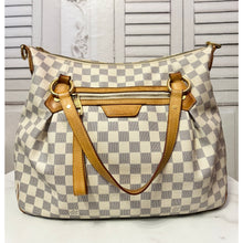 Load image into Gallery viewer, Louis Vuitton Damier Azur Evora MM
