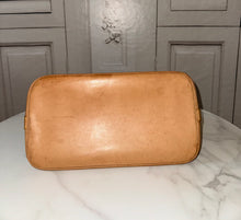 Load image into Gallery viewer, PRELOVED Louis Vuitton Alma PM
