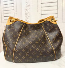 Load image into Gallery viewer, PRELOVED Louis Vuitton Monogram Galliera PM
