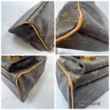Load image into Gallery viewer, Louis Vuitton Monogram Manhattan PM
