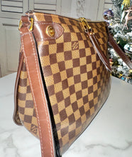 Load image into Gallery viewer, PRELOVED Louis Vuitton Damier Ebene Duomo Messenger
