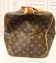 Load image into Gallery viewer, PRELOVED Louis Vuitton Monogram Sac Souple 45

