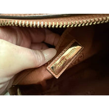 Load image into Gallery viewer, Tory Burch Camera Bag
