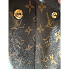 Load image into Gallery viewer, Louis Vuitton Flandrin Tote
