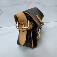 Load image into Gallery viewer, Louis Vuitton Monogram Hudson PM
