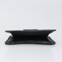 Load image into Gallery viewer, Gucci GG Supreme Vintage Kisslock Coin Purse
