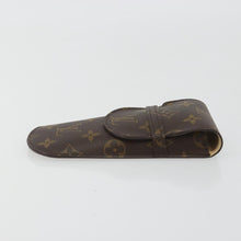 Load image into Gallery viewer, Louis Vuitton Monogram SN1022 Etui a Lunettes Rabat Sunnies/ Eyeglass Case
