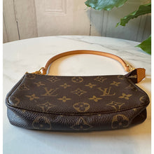 Load image into Gallery viewer, Louis Vuitton Monogram Petit Bucket Pouch

