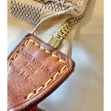Load image into Gallery viewer, Louis Vuitton Damier Azur Pochette Accessories NM
