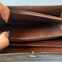 Load image into Gallery viewer, Louis Vuitton Monogram Sarah Wallet
