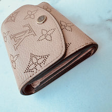 Load image into Gallery viewer, LOUIS VUITTON Mahina Iris XS Wallet Magnolia
