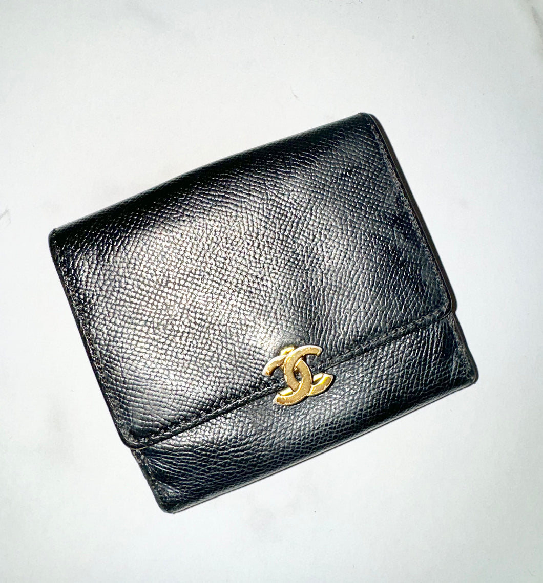 PRELOVED Chanel Calfskin Compact Wallet