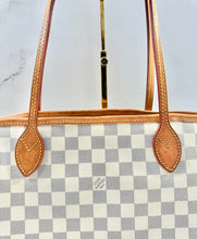 Load image into Gallery viewer, PRELOVED Louis Vuitton Damier Azur Neverfull MM
