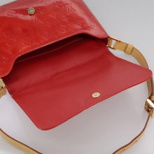 Load image into Gallery viewer, Louis Vuitton Vernis Thompson Street Red
