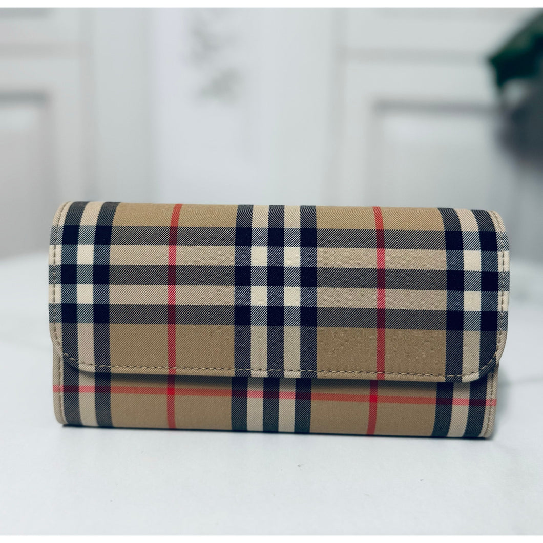 BRAND NEW Burberry Wallet