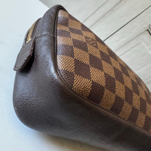 Load image into Gallery viewer, Louis Vuitton Damier Ebene Trousse Toilette 23 CA0979
