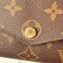 Load image into Gallery viewer, Louis Vuitton Monogram Sarah Wallet NM

