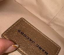 Load image into Gallery viewer, Marc Jacobs Glam Shot Metallic Gold
