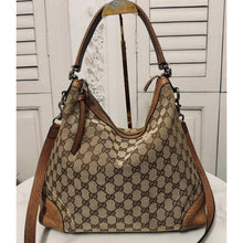 Load image into Gallery viewer, Gucci Medium Miss GG Hobo

