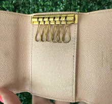 Load image into Gallery viewer, Louis Vuitton Damier Ebene 6 Key Multicles Holder
