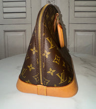 Load image into Gallery viewer, PRELOVED Louis Vuitton Alma PM
