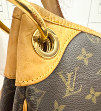 Load image into Gallery viewer, PRELOVED Louis Vuitton Monogram Galliera PM
