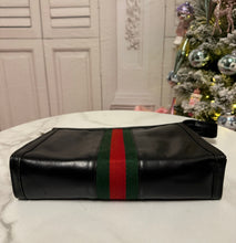 Load image into Gallery viewer, PREOWNED Vintage Gucci Calfskin Clutch
