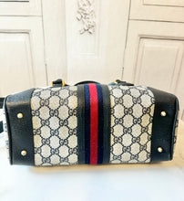 Load image into Gallery viewer, PRELOVED Gucci Vintage Boston Bandouliere Bag
