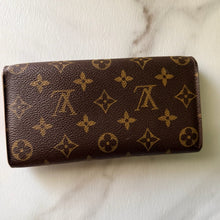Load image into Gallery viewer, Louis Vuitton Sarah Wallet
