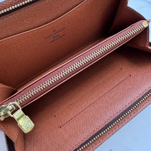 Load image into Gallery viewer, Louis Vuitton Monogram Zippy Wallet
