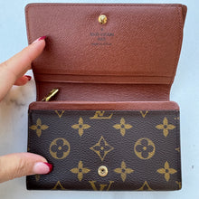 Load image into Gallery viewer, LOUIS VUITTON Monogram Porte-Monnaie Tresor Wallet SD1011
