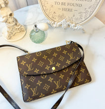 Load image into Gallery viewer, PRELOVED Louis Vuitton Pochette Double Rabat
