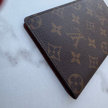 Load image into Gallery viewer, Louis Vuitton Monogram Porte Valeurs Wallet
