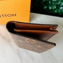 Load image into Gallery viewer, Louis Vuitton Monogram Brazza Wallet
