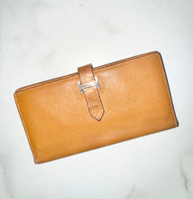 Load image into Gallery viewer, PRELOVED Hermes Gusset Wallet
