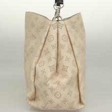Load image into Gallery viewer, Louis Vuitton Mahina Babylone PM Ivory
