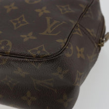 Load image into Gallery viewer, Louis Vuitton Trousse Toiletry 28
