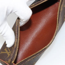 Load image into Gallery viewer, Louis Vuitton Monogram Trousse Ronde 20
