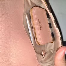 Load image into Gallery viewer, BRAND NEW Burberry Hampshire Crossbody and Wallet Bundle Pink
