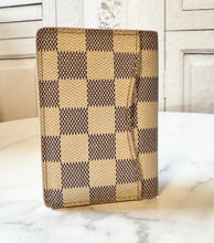 Load image into Gallery viewer, PRELOVED Louis Vuitton Damier Azur Pocket Organizer
