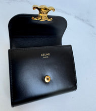 Load image into Gallery viewer, PRELOVED Celine Shiny Calfskin Classic Triomphe Shoulder Bag and Wallet Bundle
