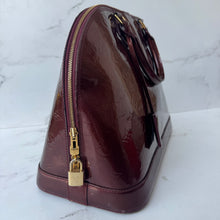 Load image into Gallery viewer, Louis Vuitton Vernis Amarante Bundle: Alma GM and Small Agenda

