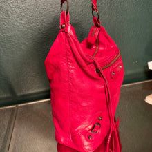 Load image into Gallery viewer, Balenciaga Day Hobo Agneau Classic Hardware Rose Thulian
