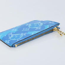 Load image into Gallery viewer, Louis Vuitton Vernis Valentine Key Pouch Light Blue
