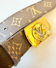 Load image into Gallery viewer, PRELOVED Louis Vuitton Monogram Belt size 80/32
